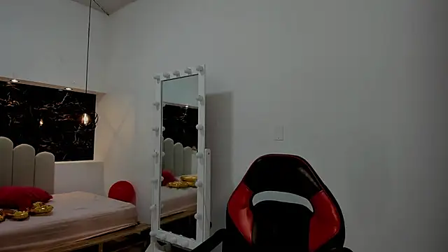 Annyrosee online show from February 2026 07:14:02 PM