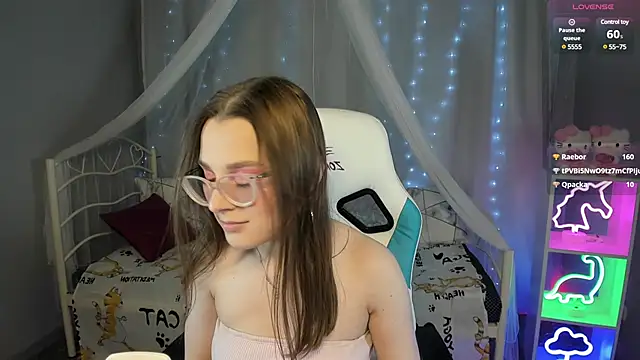 kaisajenner online show from February 2025 01:15:01 AM