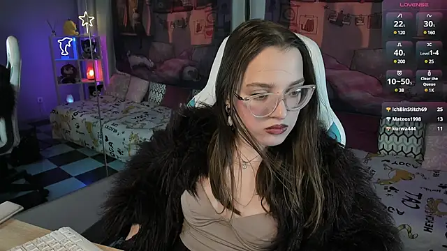 kaisajenner online show from February 2025 02:18:01 AM