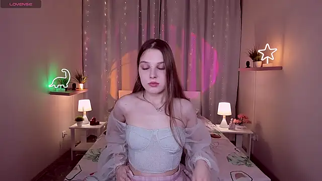 kaisajenner online show from September 2025 07:14:02 PM