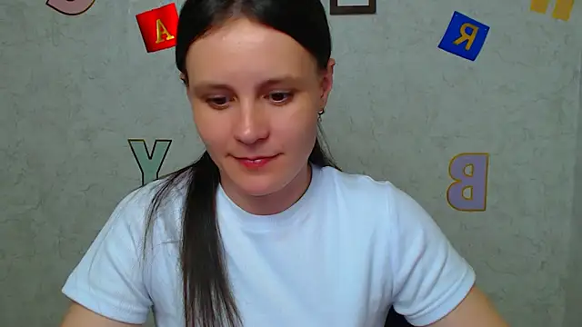 ValeriaHeart  online show from March 2025 04:43:02 PM