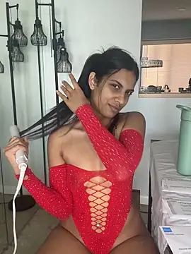 Snapshot of Liyah_19 chatting on December 2025 06:01:02 PM Liyah 19 online show from December 2025 06:01:02 PM