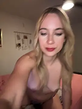 rileylovesyou online show from September 2025 02:38:02 AM