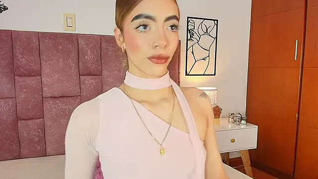 Snapshot of Violetta_Ficher chatting on July 2026 07:06:02 PM Violetta Ficher online show from July 2026 07:06:02 PM