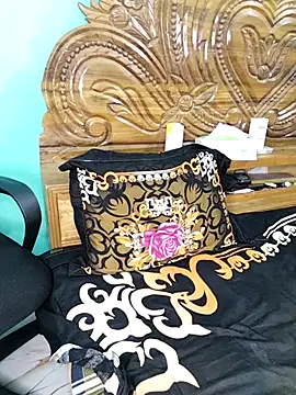 monekhan123 online show from February 2026 03:54:01 PM