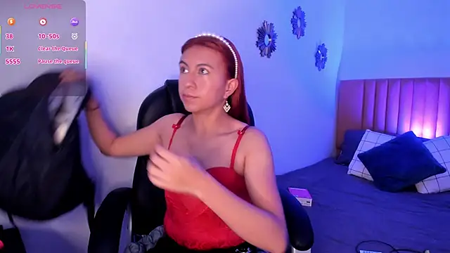 fer angel  online show from February 2025 12:47:02 PM