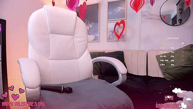 Dafne 00 online show from February 2025 06:33:02 PM