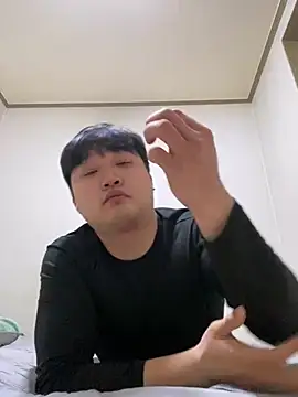 offwhite777 online show from February 2025 02:48:02 PM