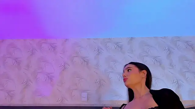 Alyssia Collins online show from February 2025 02:24:01 PM