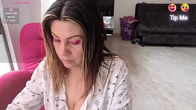 Snapshot of xxsexycutexxx chatting on September 2025 02:51:02 PM xxsexycutexxx online show from September 2025 02:51:02 PM