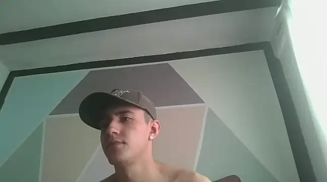 Snapshot of daimon_king05 chatting on January 2025 01:56:02 PM daimon king05 online show from January 2025 01:56:02 PM