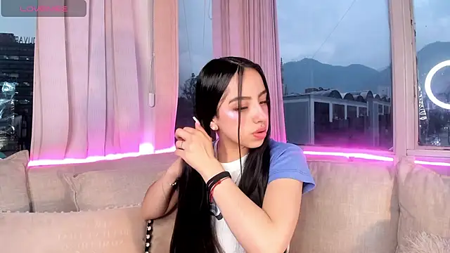 Daphne chers online show from November 2025 08:07:02 PM