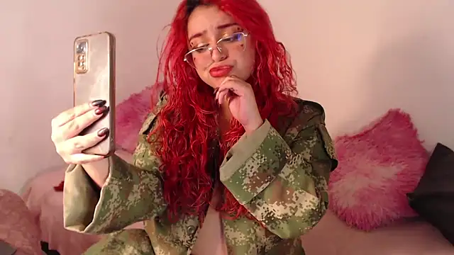 EstefyTabbo online show from September 2025 10:25:01 PM