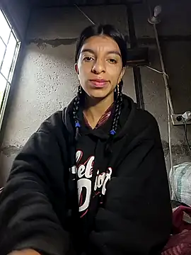 Ariell Kieran online show from February 2025 01:14:02 PM