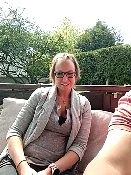 Fuxy-love69 online show from April 2026 12:53:02 PM