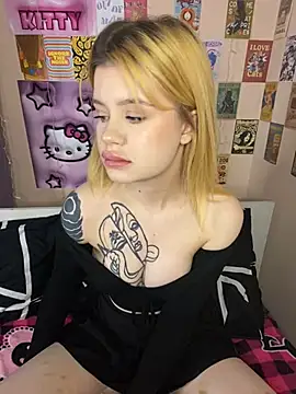 Snapshot of RozaliyRi chatting on February 2025 04:03:01 PM RozaliyRi online show from February 2025 04:03:01 PM