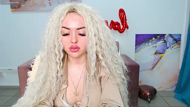 MissisCaty online show from February 2025 10:47:02 PM