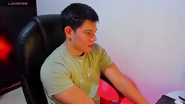 JamesCr  online show from March 2025 07:29:02 AM