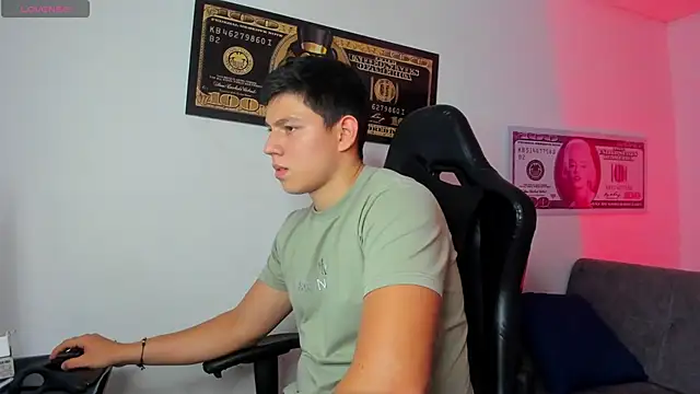 JamesCr  online show from March 2025 11:28:02 AM