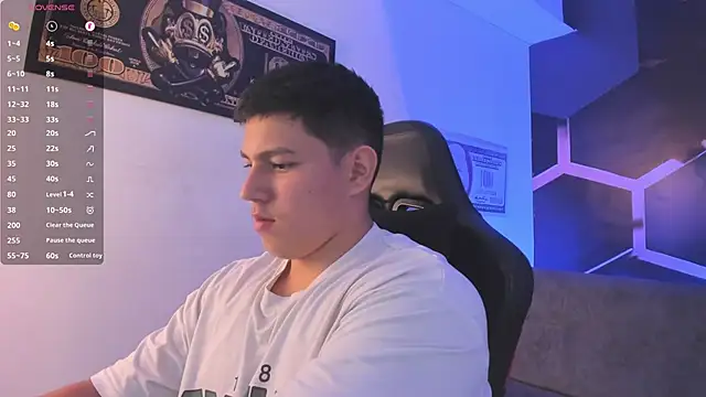 JamesCr  online show from September 2025 02:58:02 AM