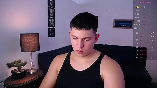 Snapshot of JamesCr_ chatting on February 2026 05:20:01 PM JamesCr online show from February 2026 05:20:01 PM