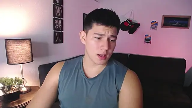 Snapshot of JamesCr_ chatting on February 2026 12:42:02 AM JamesCr online show from February 2026 12:42:02 AM