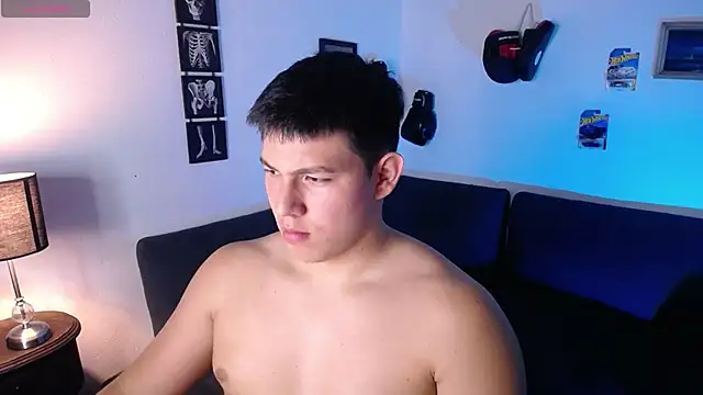 Snapshot of JamesCr_ chatting on March 2026 02:28:02 AM JamesCr online show from March 2026 02:28:02 AM