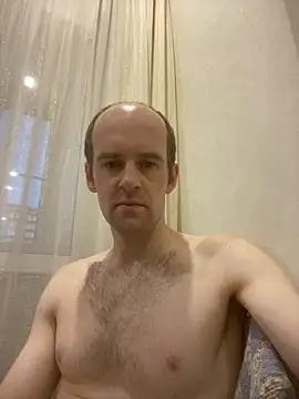 LynnAhNight online show from October 2025 03:28:02 AM