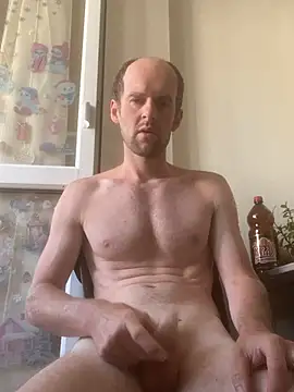 LynnAhNight online show from July 2026 05:11:01 AM