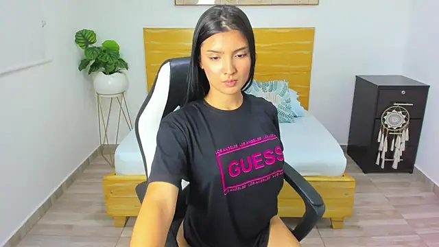 Snapshot of tiffanny_doll_ chatting on March 2025 03:13:02 PM tiffanny doll online show from March 2025 03:13:02 PM