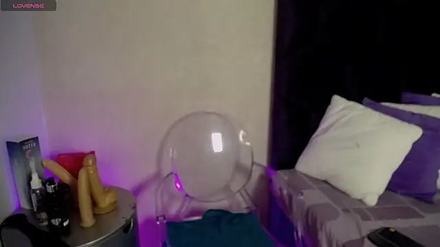 Snapshot of GochitaWild chatting on November 2025 08:30:01 PM GochitaWild online show from November 2025 08:30:01 PM