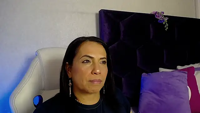 Snapshot of GochitaWild chatting on November 2025 08:24:02 PM GochitaWild online show from November 2025 08:24:02 PM