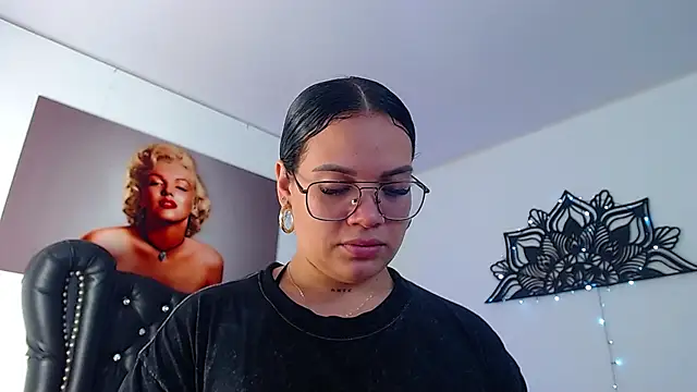 Taliana36 online show from February 2025 01:11:01 PM