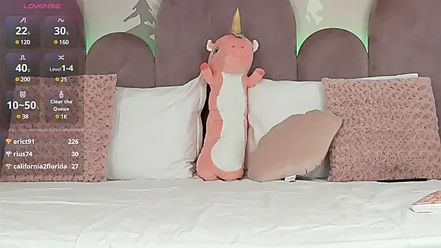 Snapshot of KarlaBart chatting on February 2025 08:29:02 AM KarlaBart online show from February 2025 08:29:02 AM