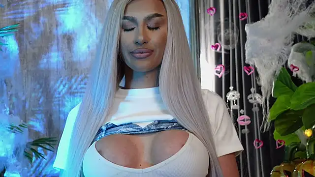 Snapshot of KarlaBart chatting on October 2025 08:13:02 PM KarlaBart online show from October 2025 08:13:02 PM