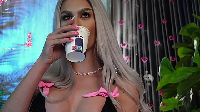 Snapshot of KarlaBart chatting on November 2025 08:09:01 PM KarlaBart online show from November 2025 08:09:01 PM