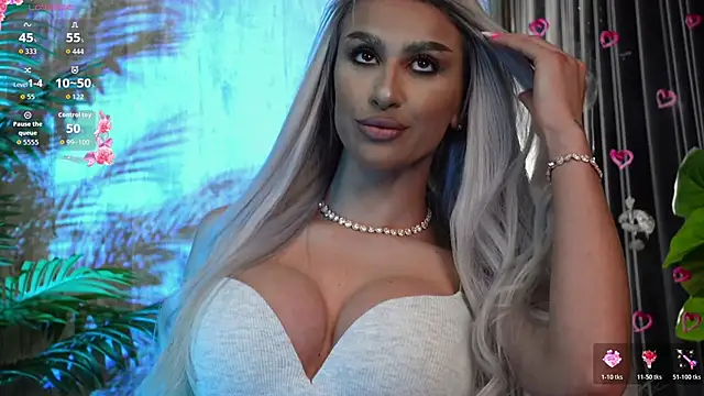 Snapshot of KarlaBart chatting on November 2025 08:10:01 PM KarlaBart online show from November 2025 08:10:01 PM