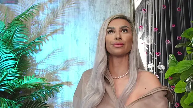 Snapshot of KarlaBart chatting on November 2025 08:00:01 PM KarlaBart online show from November 2025 08:00:01 PM