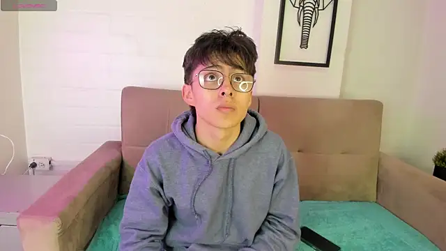 PepperTwink online show from March 2025 01:03:02 PM