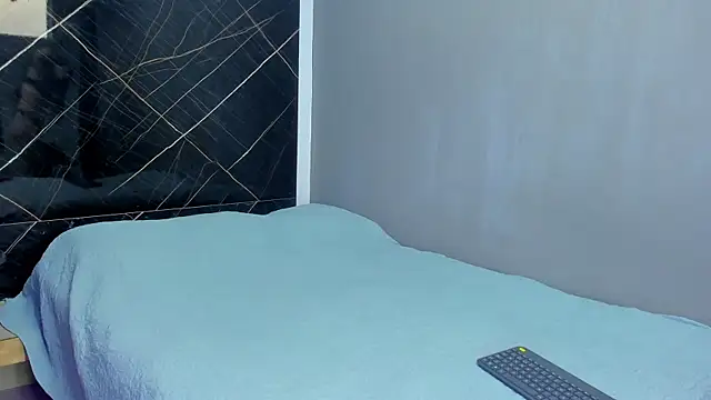 maddie 18 online show from February 2025 11:57:02 AM