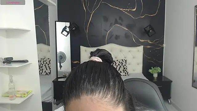 Aaliyah11 online show from November 2025 01:15:01 AM