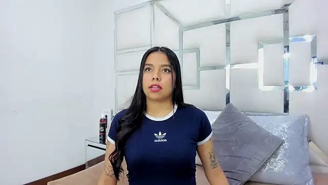 ZoeWan69 online show from March 2025 11:17:02 AM