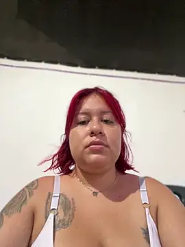 Snapshot of Mi_suki chatting on February 2025 09:48:01 PM Mi suki online show from February 2025 09:48:01 PM