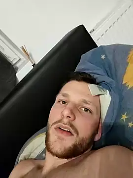 Cosmin224451 online show from December 2025 09:46:02 PM