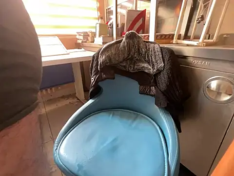 legolasleo online show from March 2025 11:33:02 AM