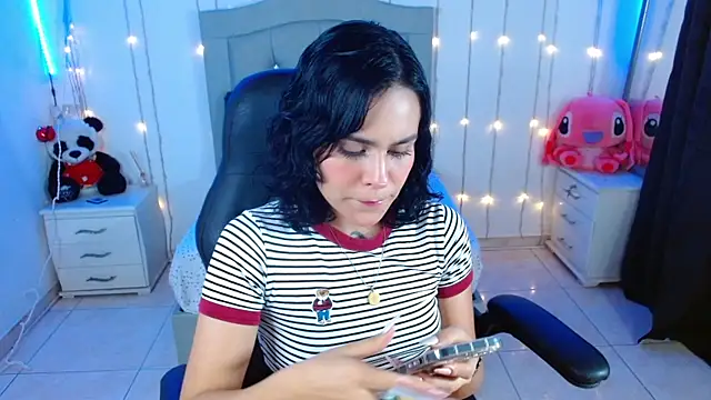 veronica luar online show from October 2025 03:05:02 AM