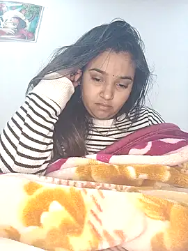 RAYI 01 online show from February 2025 11:04:02 PM