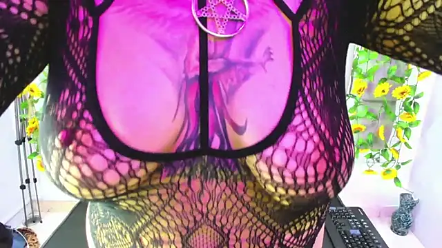 Fenix Lilith online show from October 2025 12:28:01 PM