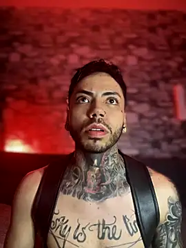 Walker Thomas1 online show from September 2025 02:13:02 AM