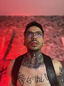 Walker Thomas1 online show from March 2026 10:50:02 AM